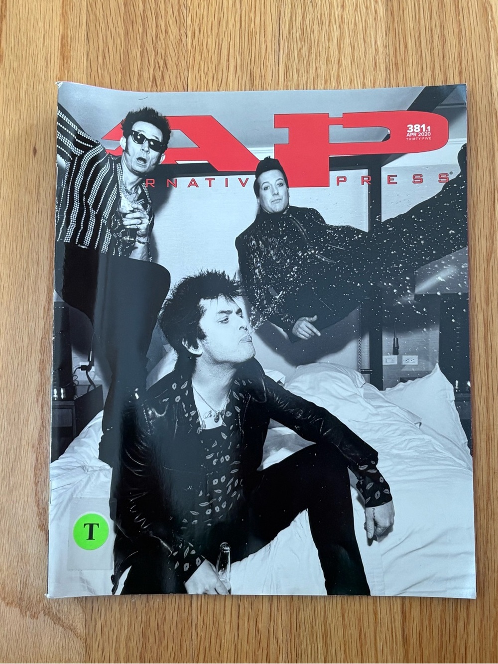 Alternative Press magazine issue 381.1 Apr 2020 Green Day cover